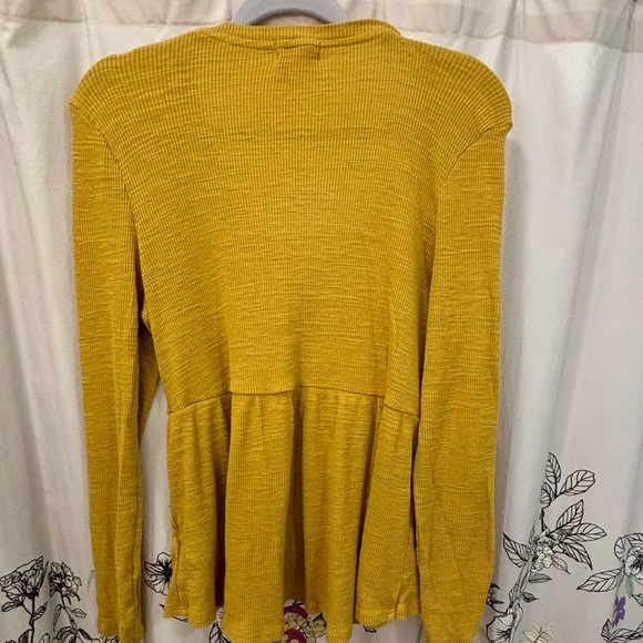 Autumn perfect! Anthro TLA long sleeved tee - Picture 3 of 7